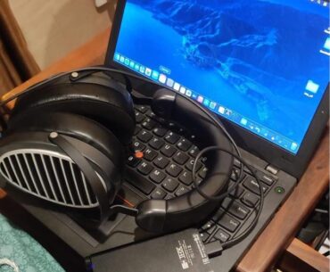 hackintosh thinkpad + headphones