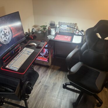 Not as impressive as some but this is my hybrid warhammer painting/gaming desk