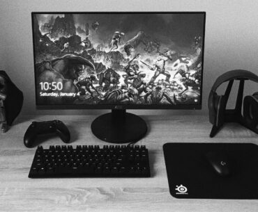 slick black n white setup